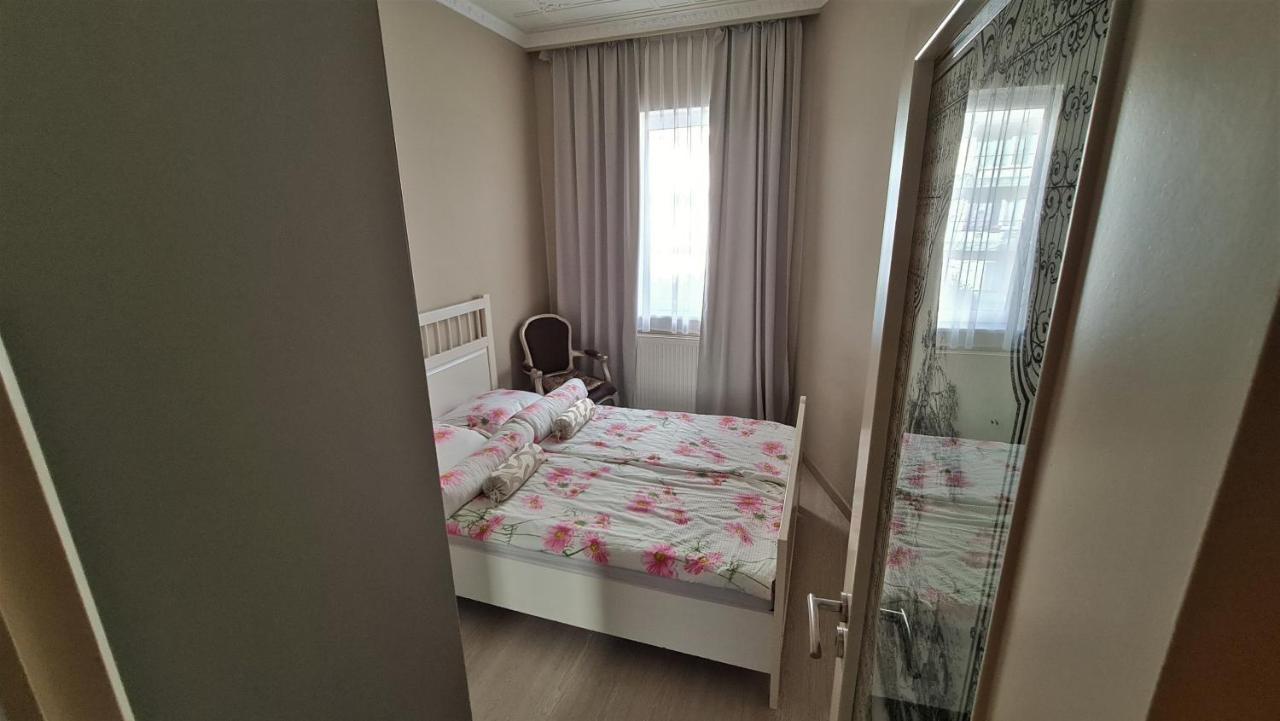 Classy Apartment At European Quarter Brussel Buitenkant foto